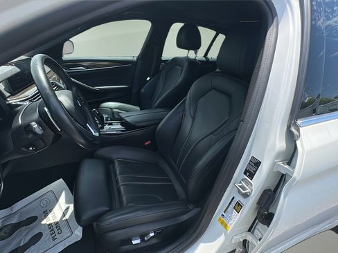 Used 2020 BMW 540i w/ Convenience Package RWD image 17