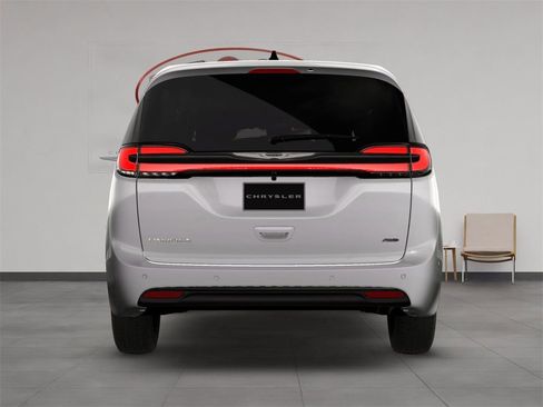 New 2026 Chrysler Pacifica Select image 10