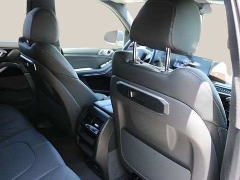 Used 2026 BMW X5 sDrive40i RWD image 19