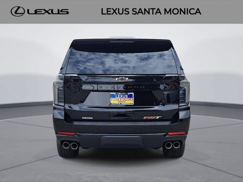 Used 2026 Chevrolet Suburban RST w/ Comfort Package RWD image 6