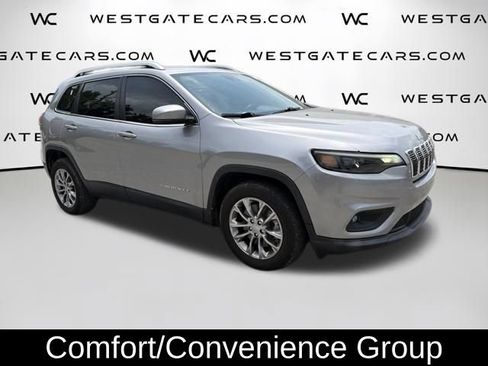Used 2021 Jeep Cherokee Latitude Lux w/ Comfort/Convenience Group FWD image 4