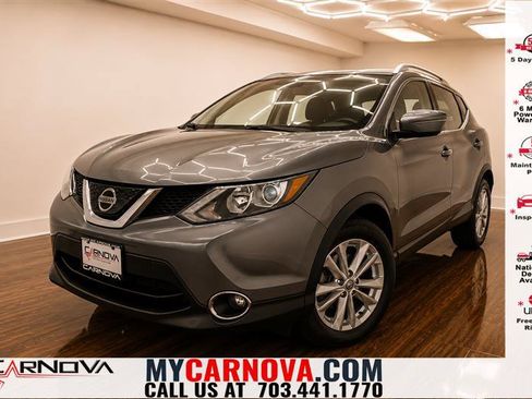 Used 2018 Nissan Rogue Sport SV w/ SV All-Weather Package AWD/4WD image 1