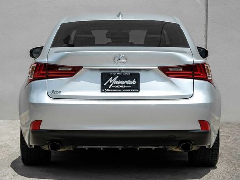 Used 2014 Lexus IS 250 w/ F-Sport Package RWD image 10