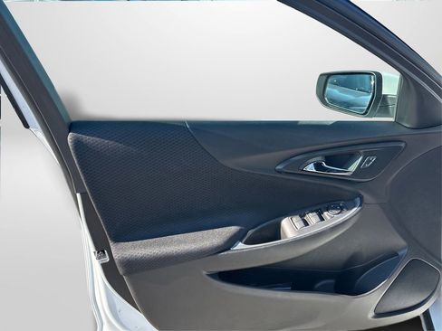 Used 2024 Chevrolet Malibu RS image 21