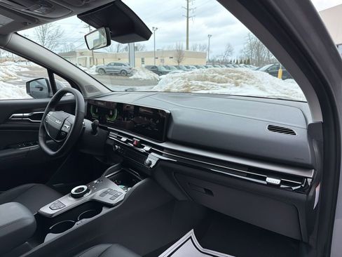 New 2026 Kia Sportage EX image 14