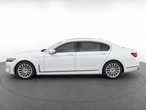 Used 2022 BMW 740i w/ Premium Package RWD image 6