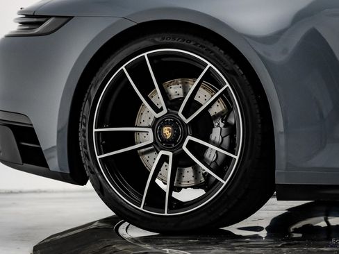 Used 2024 Porsche 911 Carrera GTS image 89