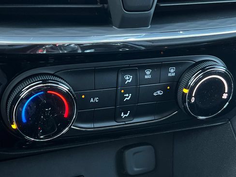 New 2026 Buick Encore GX Sport Touring FWD image 18