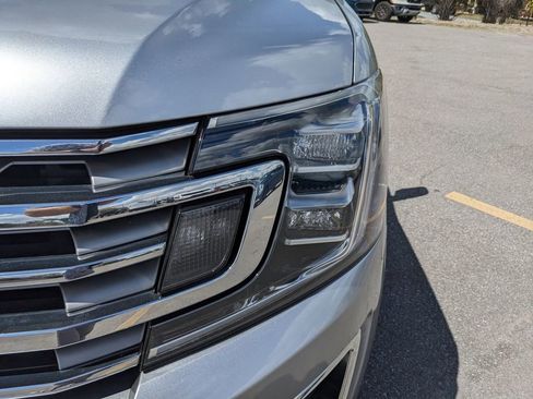 Certified 2021 Ford Expedition Limited image 8