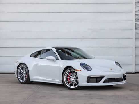 Used 2022 Porsche 911 Carrera S RWD image 1
