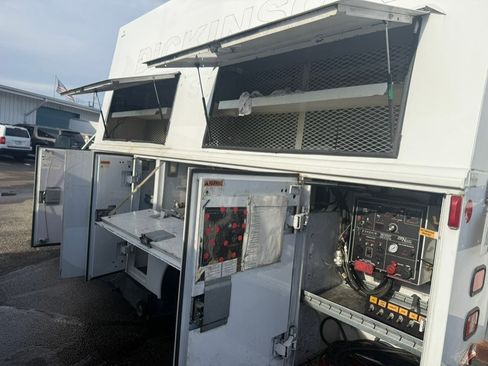 Used 2015 Chevrolet Silverado 3500 W/T image 11