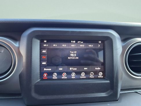 Used 2021 Jeep Wrangler Sport AWD/4WD image 20