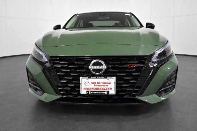 Certified 2026 Nissan Altima 2.5 SR w/ SR Midnight Edition Package FWD image 2