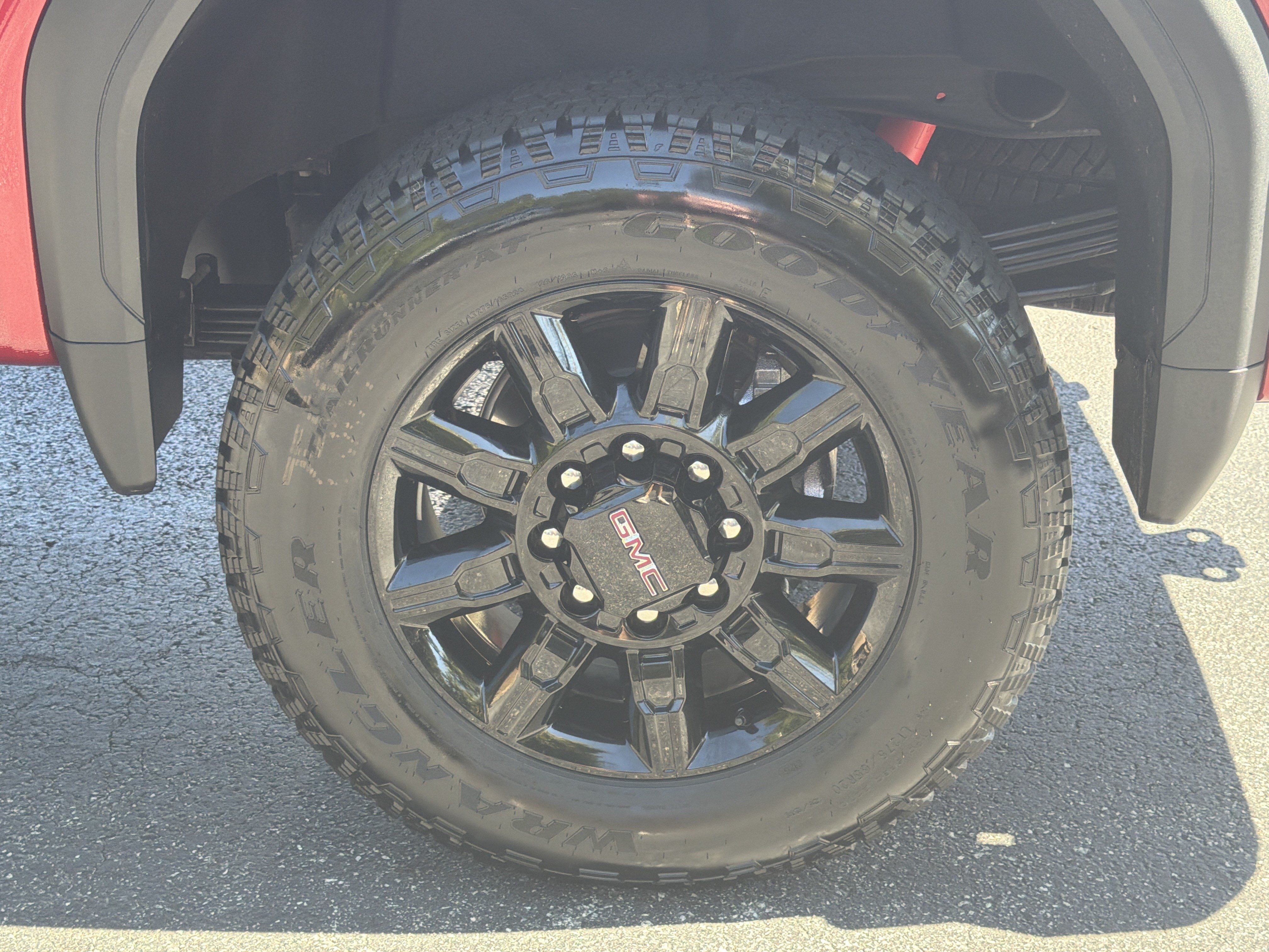 Used 2026 GMC Sierra 2500 AT4 w/ AT4 Premium Plus Package AWD/4WD image 19