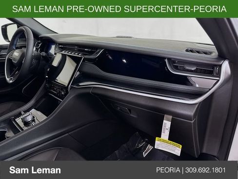 Used 2024 Jeep Grand Cherokee Trailhawk image 30