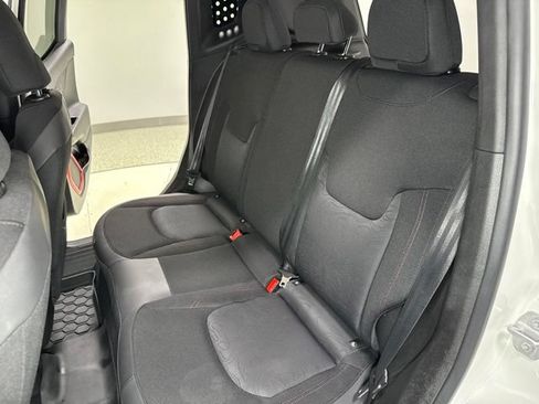 Used 2018 Jeep Renegade Trailhawk w/ Cold Weather Group II AWD/4WD image 24
