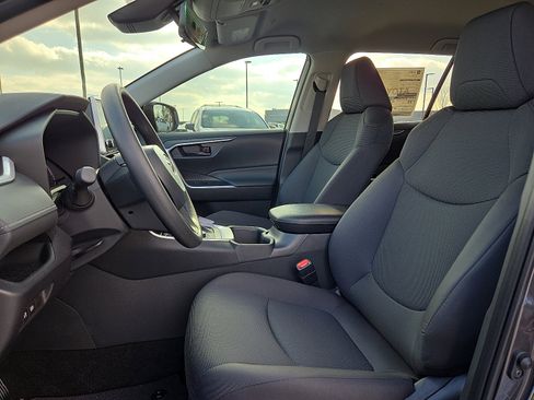 New 2025 Toyota RAV4 LE image 9