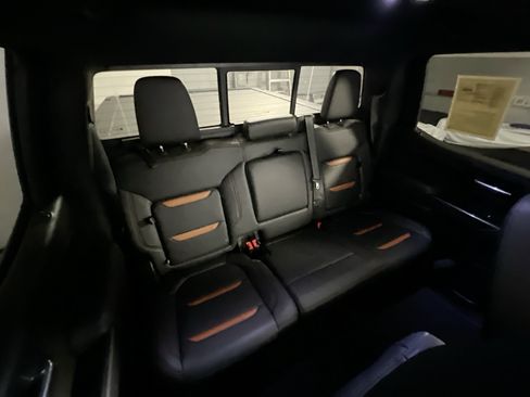 Used 2019 GMC Sierra 1500 AT4 w/ AT4 Premium Package AWD/4WD image 32
