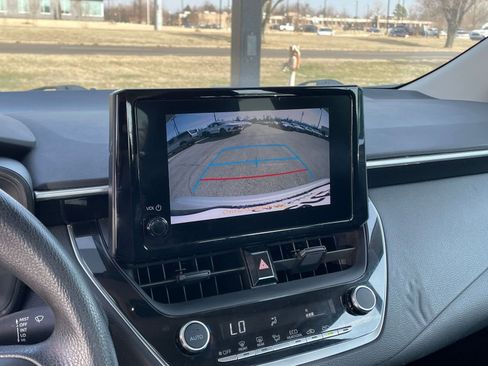 Used 2023 Toyota Corolla LE image 22