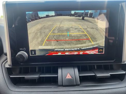 Certified 2025 Toyota RAV4 LE AWD/4WD image 17