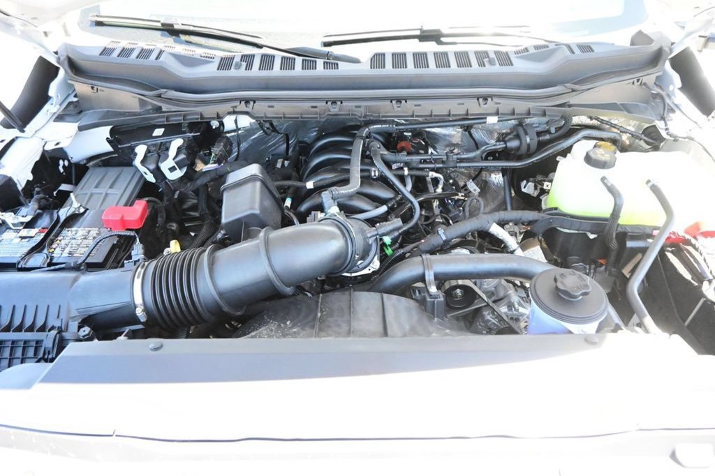 New 2025 Ford F350 XL w/ XL Chrome Package RWD image 9