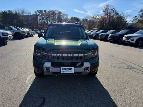 Used 2025 Ford Bronco Sport Badlands image 8