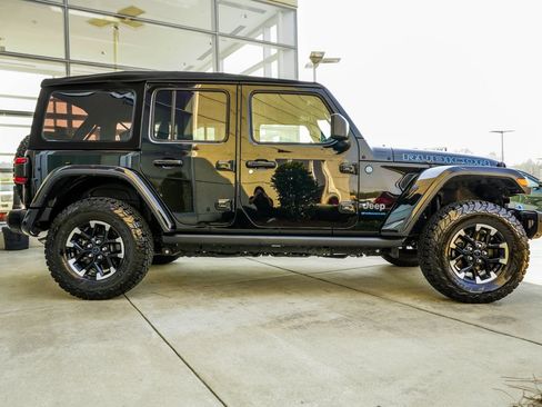 Used 2024 Jeep Wrangler Unlimited Rubicon 4xe AWD/4WD image 6