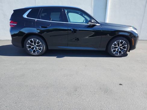 Used 2025 BMW X3 xDrive30i AWD/4WD image 3
