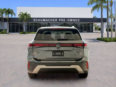 Certified 2026 Volkswagen Tiguan SE FWD image 6
