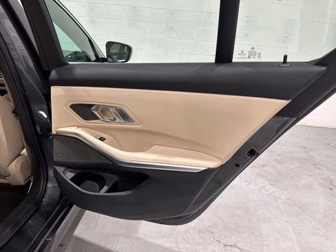 Used 2019 BMW 330i Sedan w/ Premium Package RWD image 64