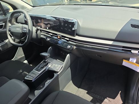New 2026 Kia Sportage LX FWD image 11