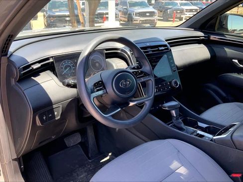 Used 2023 Hyundai Santa Cruz SEL w/ Activity Package FWD image 17