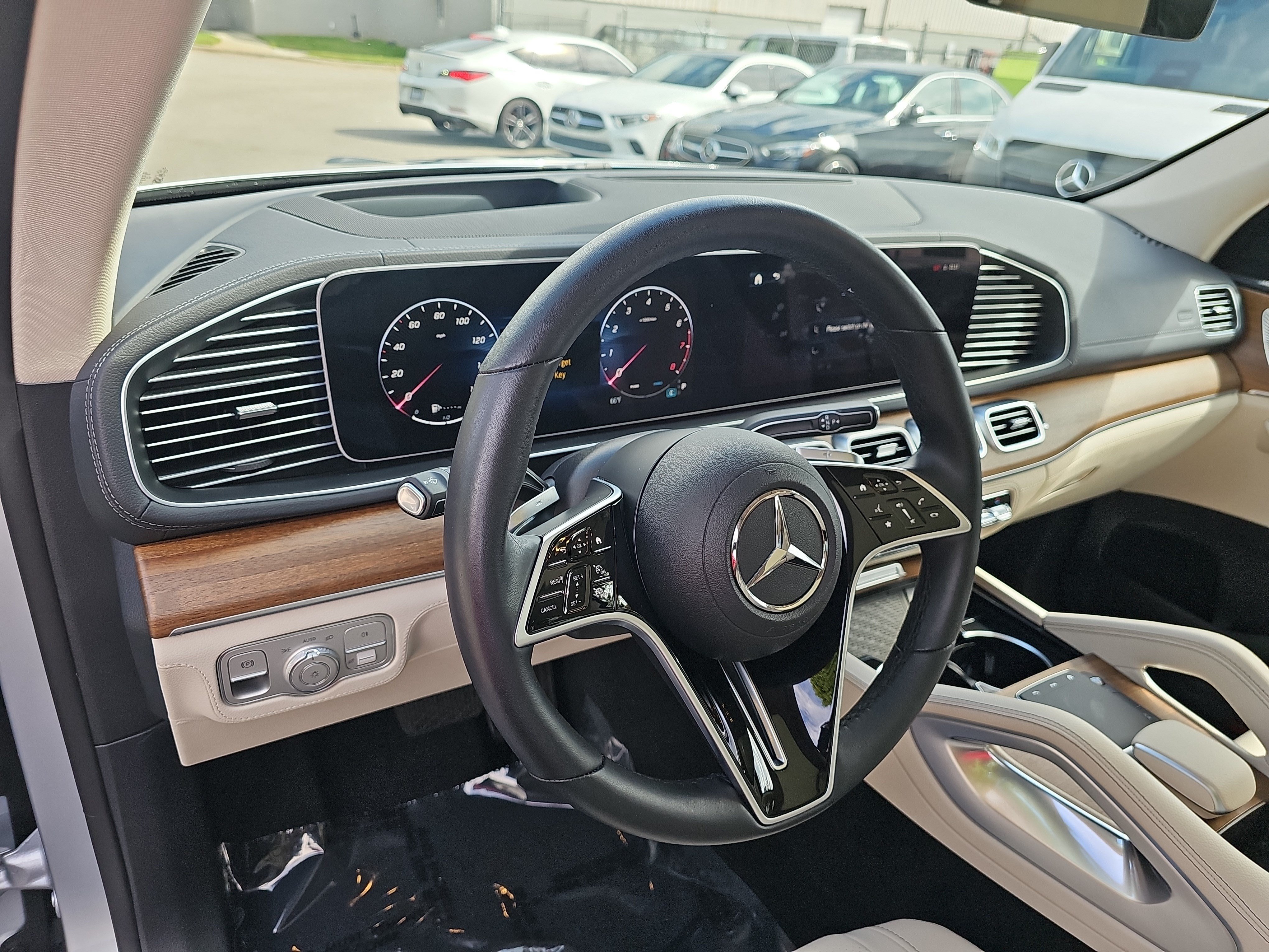 Used 2026 Mercedes-Benz GLE 450 4MATIC image 17