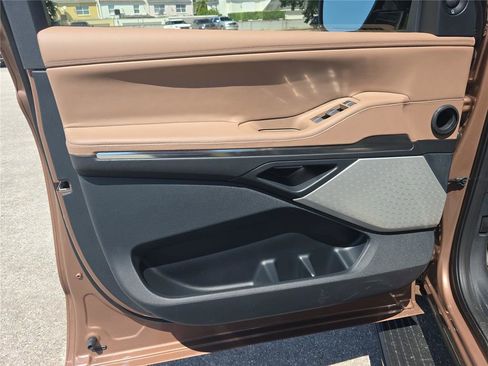 New 2026 Lincoln Navigator Black Label AWD/4WD image 17