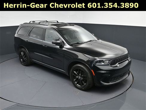 Used 2023 Dodge Durango GT image 1