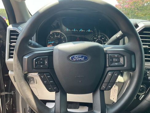 Used 2018 Ford F150 XLT w/ Trailer Tow Package AWD/4WD image 25