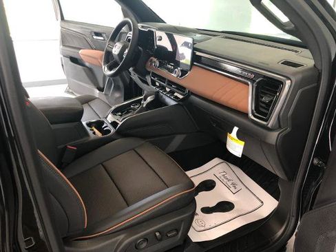 New 2025 GMC Canyon AT4 w/ Technology Plus Package image 12