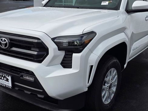 New 2025 Toyota Tacoma SR5 image 10