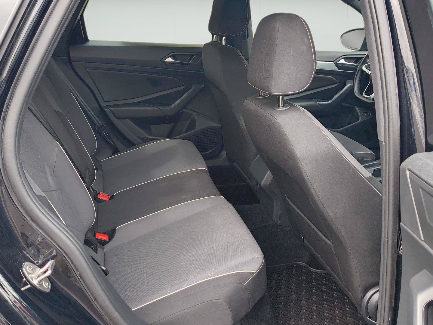 Used 2025 Volkswagen Jetta Sport FWD image 24
