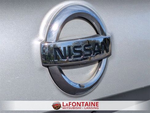 Used 2018 Nissan Rogue Sport SL image 9