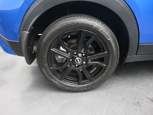 Used 2024 Nissan Kicks SR w/ Exterior Package image 22