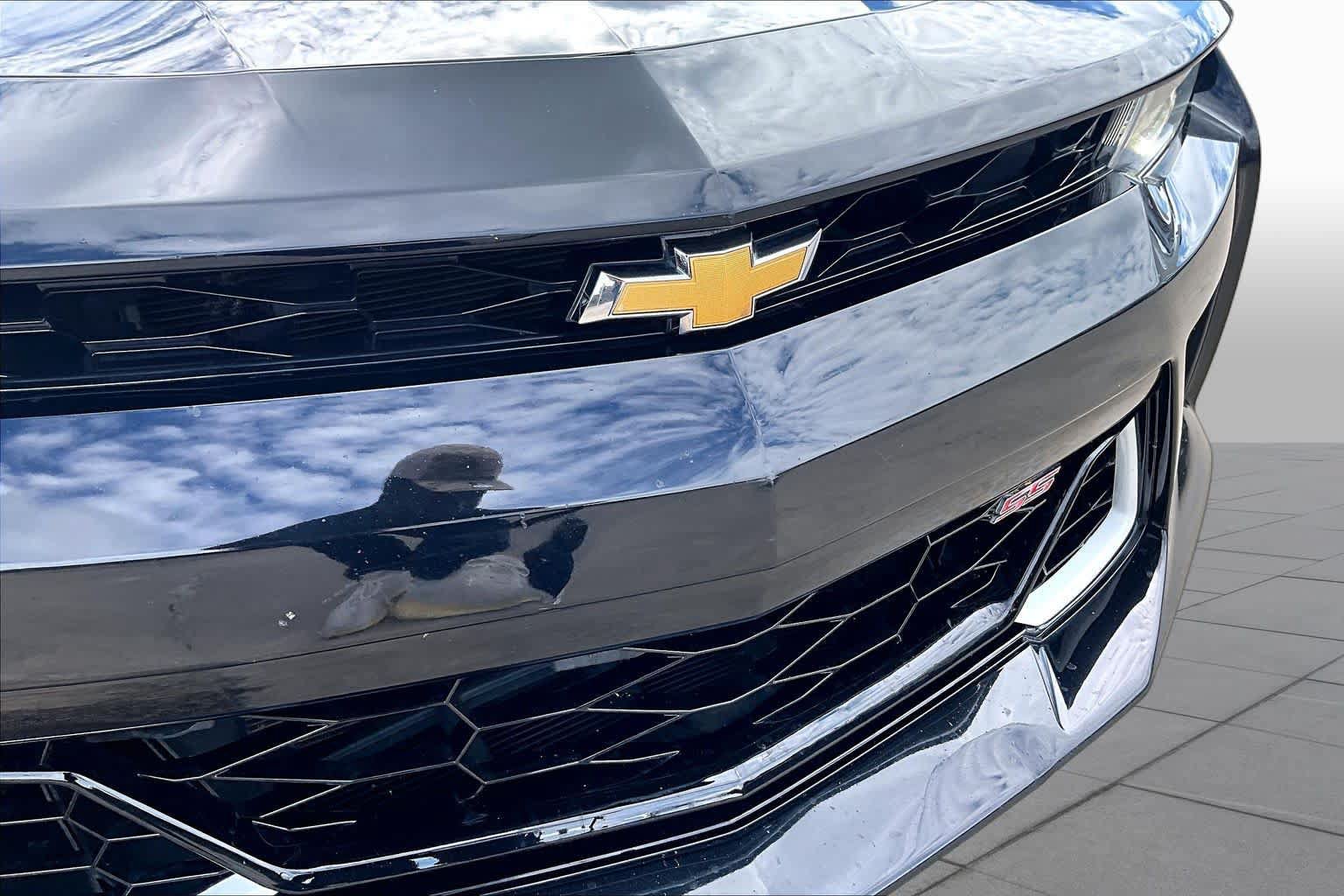 Used 2018 Chevrolet Camaro SS RWD image 29