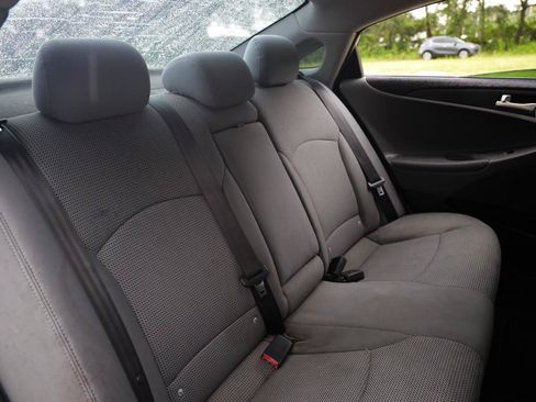 Used 2011 Hyundai Sonata GLS FWD image 14