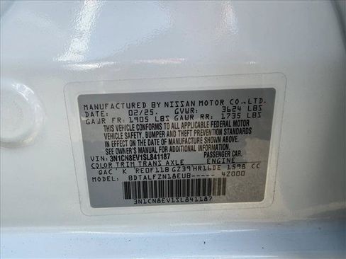 Used 2025 Nissan Versa SV FWD image 26