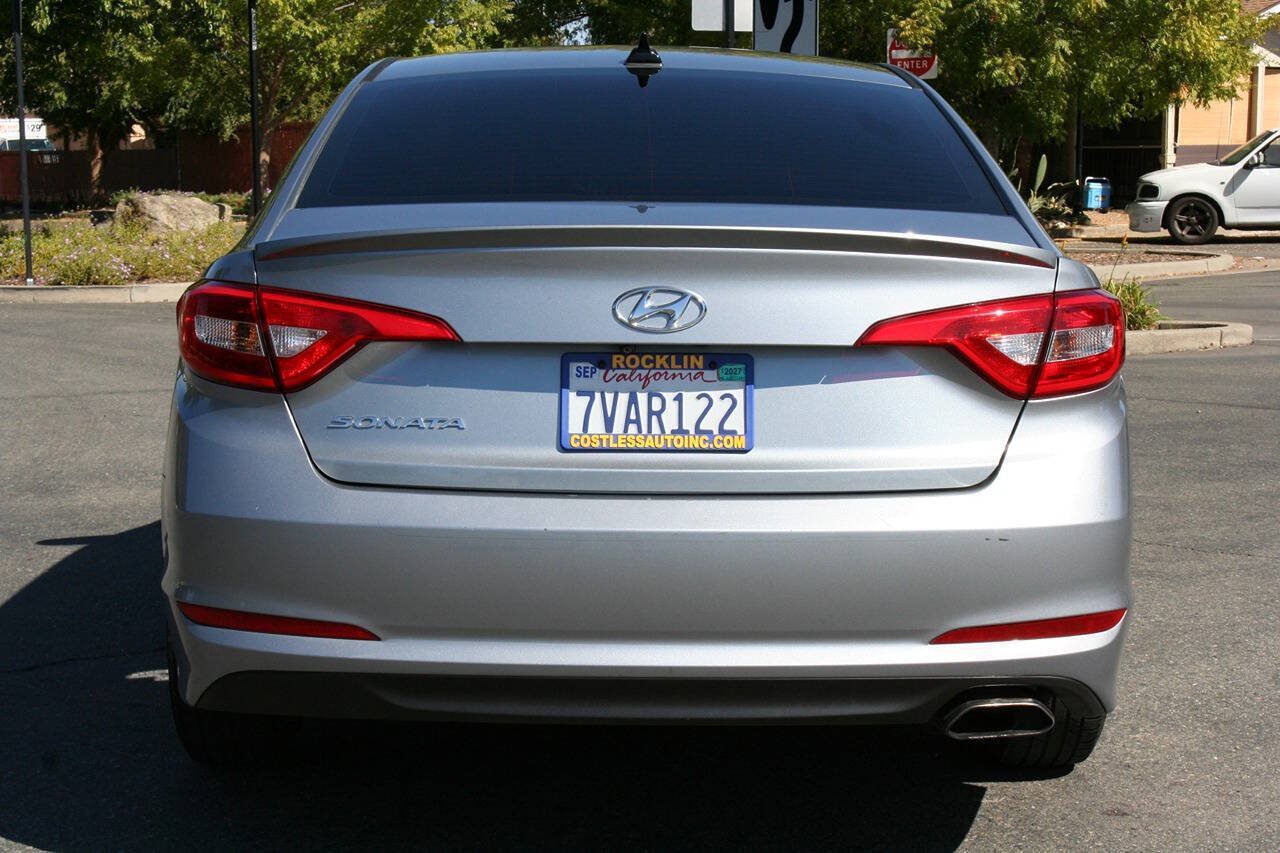 Used 2017 Hyundai Sonata SE FWD image 5