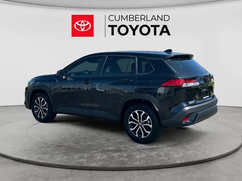Used 2025 Toyota Corolla Cross AWD Hybrid image 3