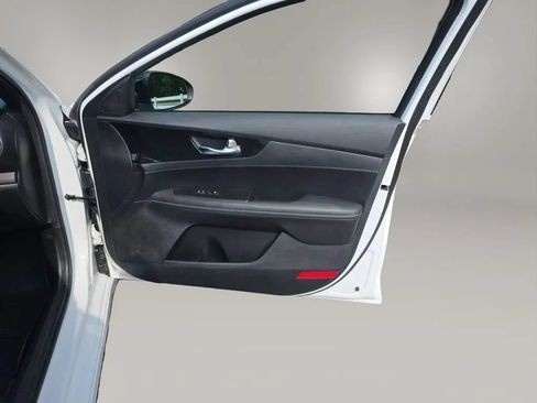 Used 2024 Kia Forte GT-Line FWD image 46