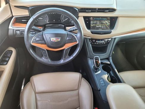 Used 2019 Cadillac XT5 Platinum image 14