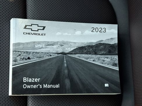 Certified 2023 Chevrolet Blazer RS w/ Enhanced Convenience Package AWD/4WD image 31