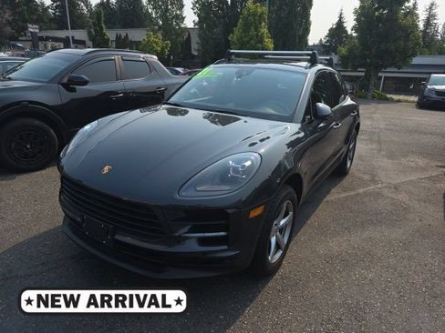 Used 2021 Porsche Macan AWD/4WD image 1
